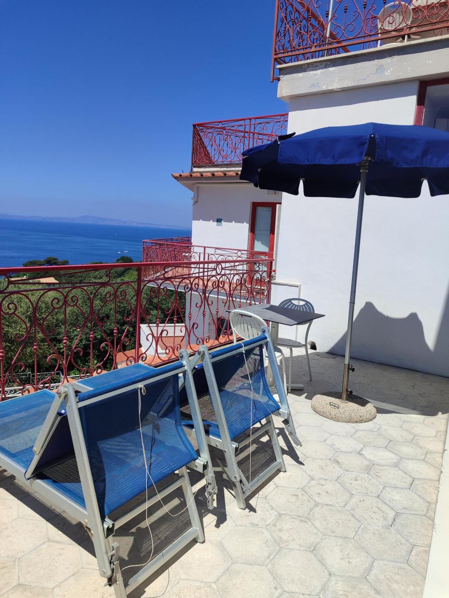 סורנטו Hotel Dania מראה חיצוני תמונה